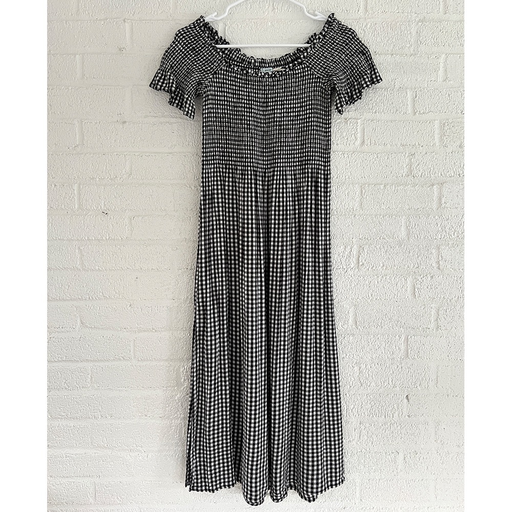 Urban Outfitters Kimchi Blue Gingham off-the-shoulder midi dress | size medium